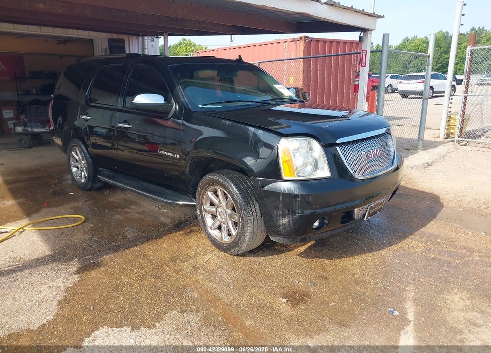 2007 GMC YUKON DENALI VIN: 1GKFK63897J250015