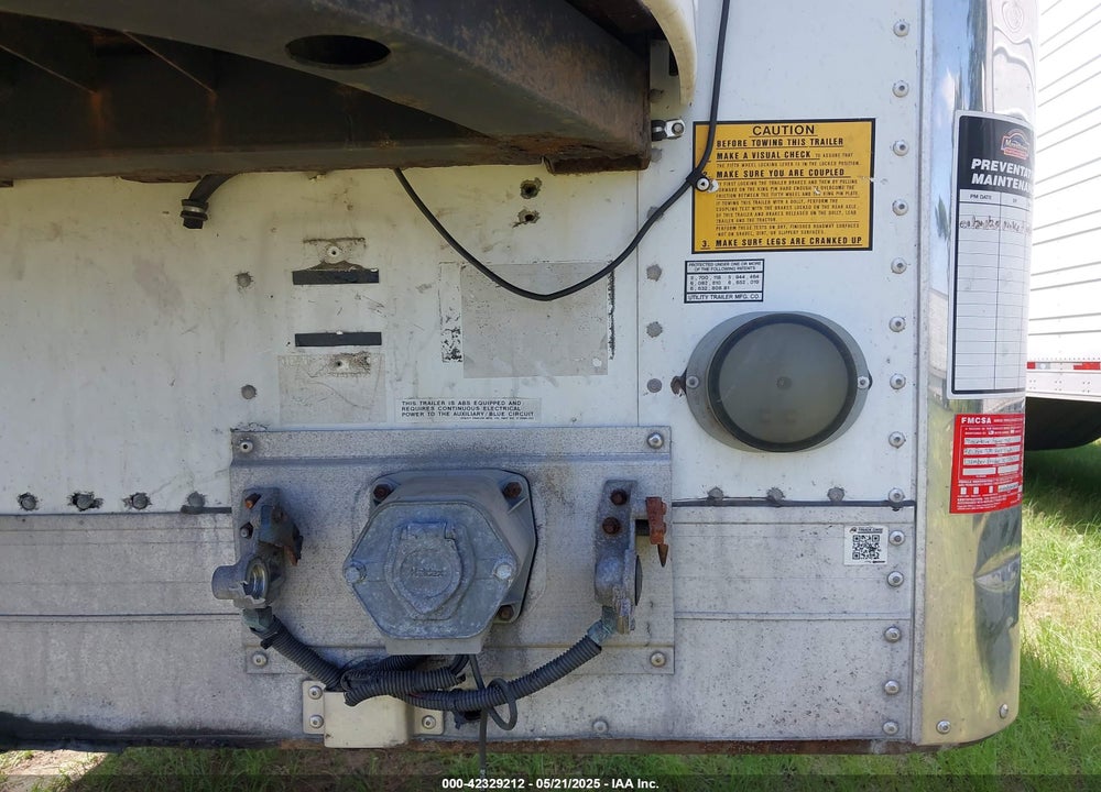 2013 UTILITY TRAILER MFG --- VIN: 1UYVS2530DM708408