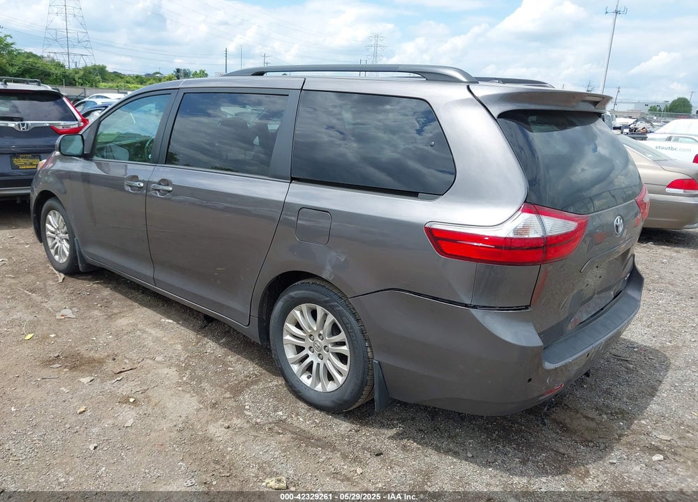 2016 TOYOTA SIENNA XLE 8 PASSENGER VIN: 5TDYK3DC8GS701735