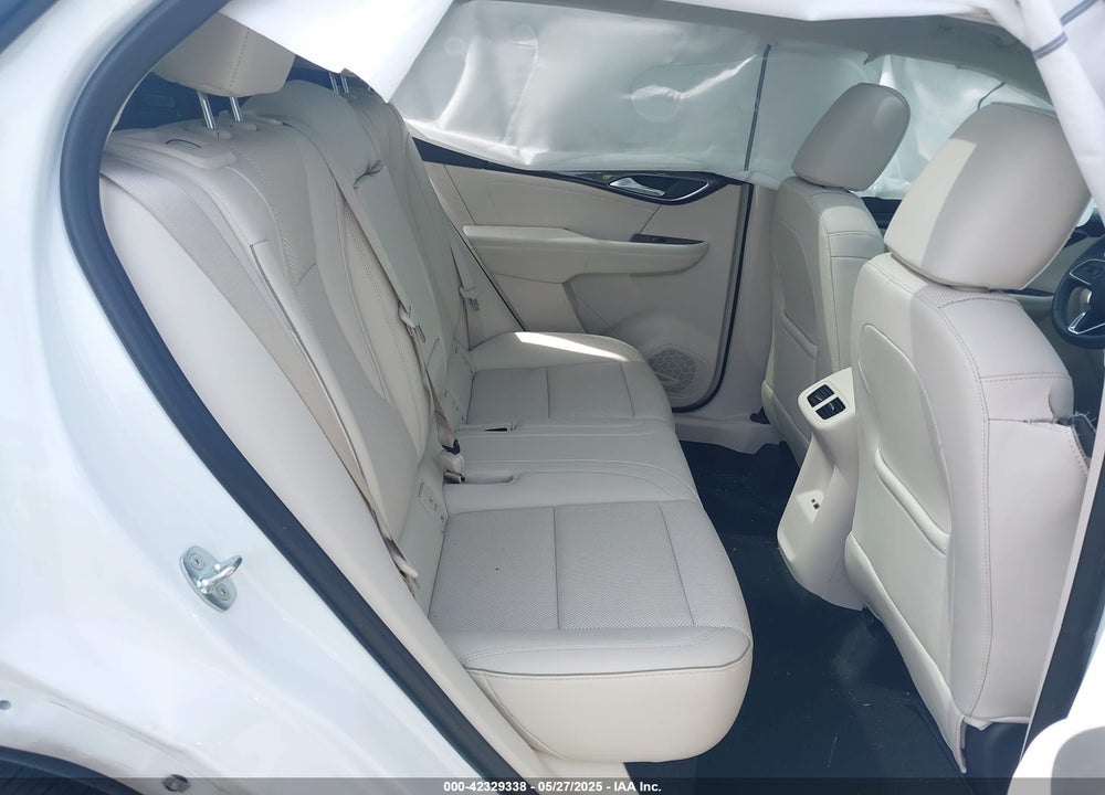 2022 BUICK ENVISION VIN: LRBFZNR47ND162869