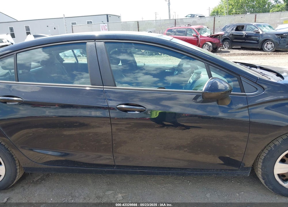 2018 CHEVROLET CRUZE VIN: 1G1BC5SM9J7226861