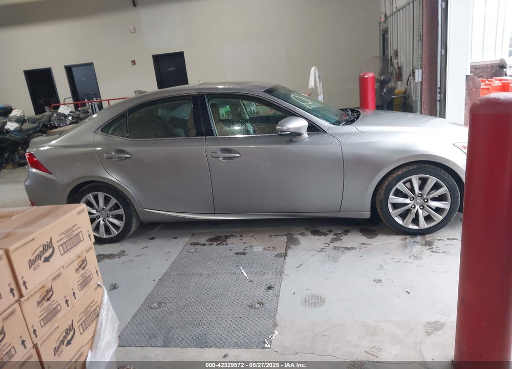 2016 LEXUS IS 300 VIN: JTHCM1D20G5009229