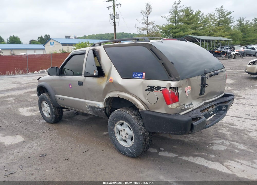 2000 CHEVROLET BLAZER LS VIN: 1GNCT18W7YK161195