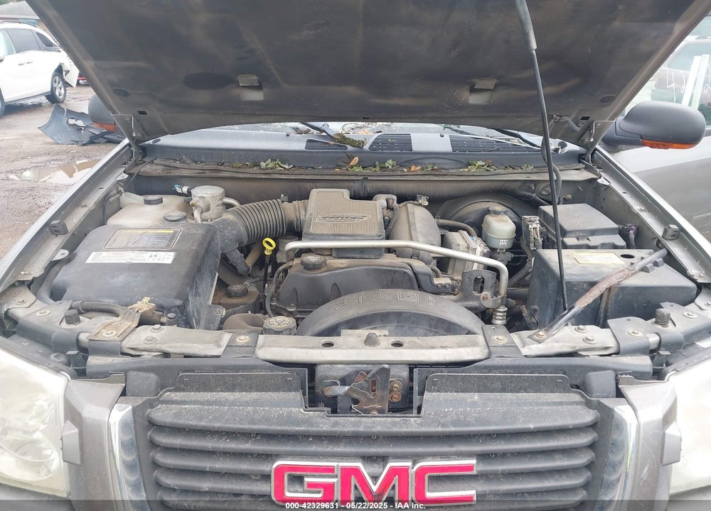 2005 GMC ENVOY SLT VIN: 1GKDT13S452221337