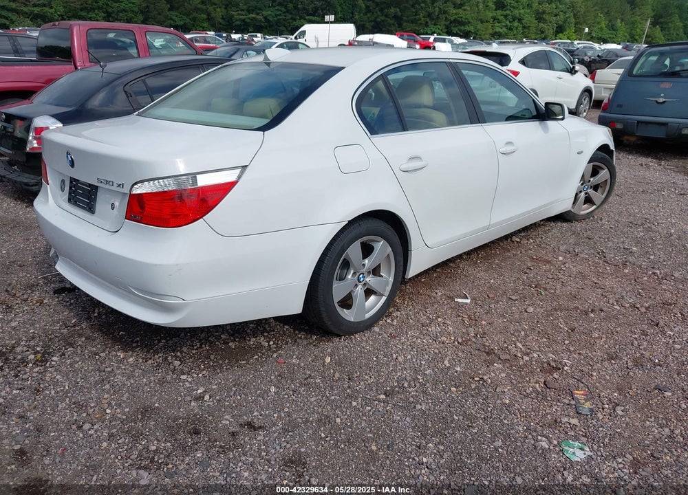 2007 BMW 530XI VIN: WBANF73527CU24936