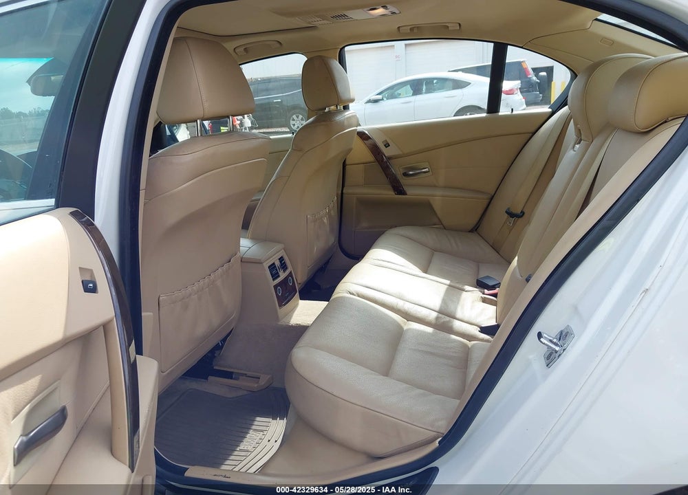 2007 BMW 530XI VIN: WBANF73527CU24936