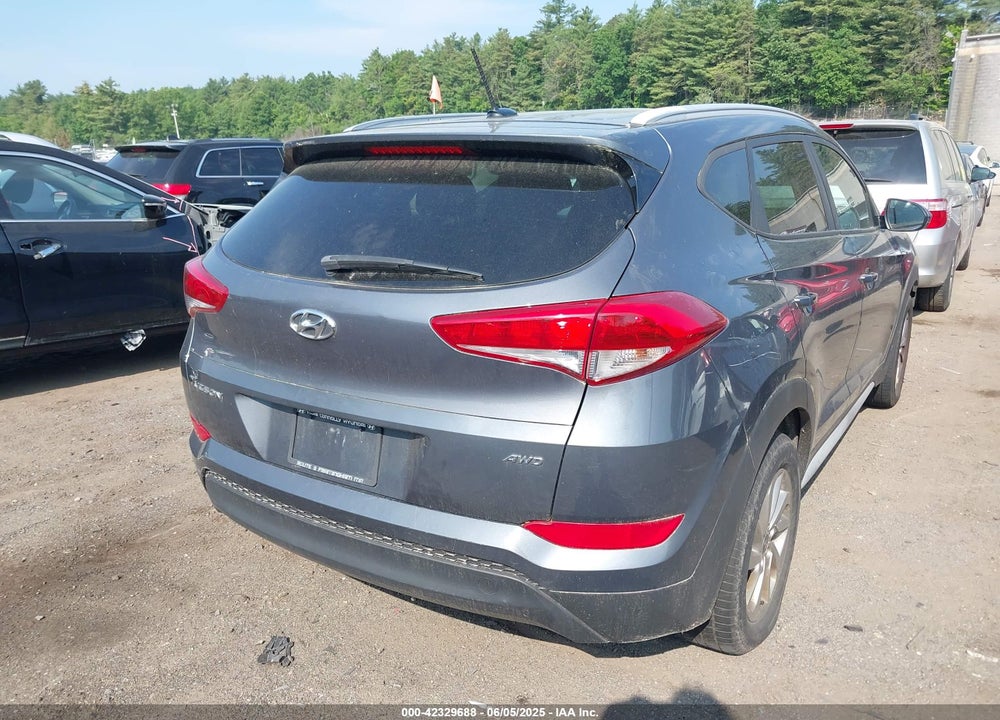 2017 HYUNDAI TUCSON VIN: KM8J3CA41HU405539