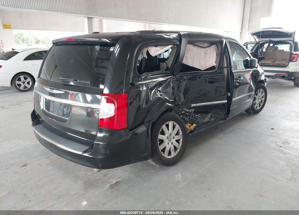 2014 CHRYSLER TOWN & COUNTRY TOURING VIN: 2C4RC1BG5ER157809
