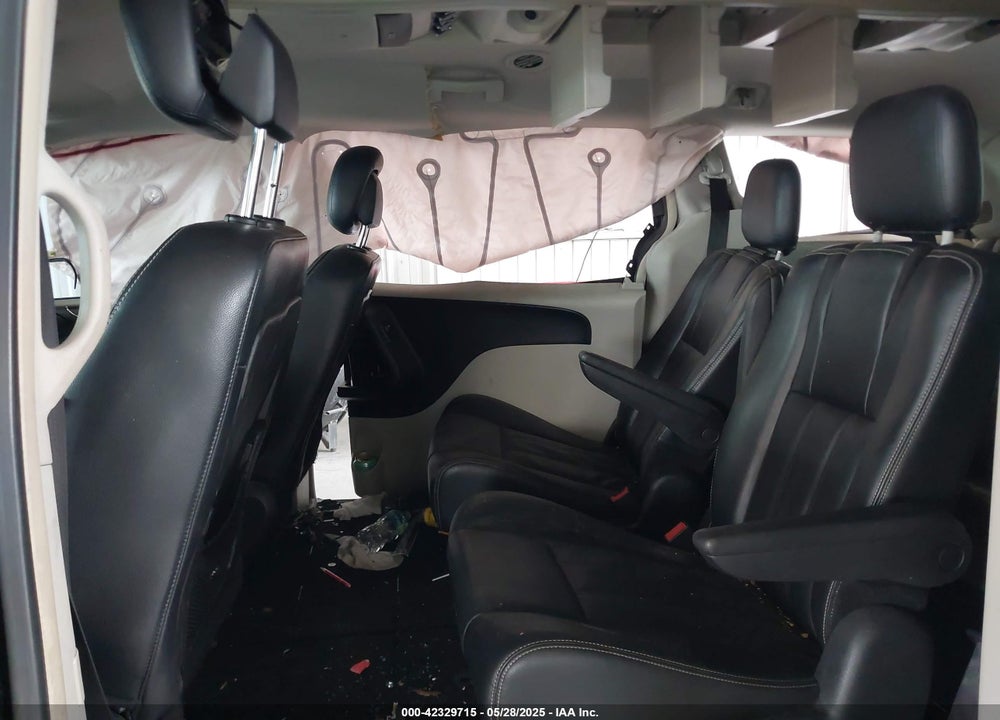 2014 CHRYSLER TOWN & COUNTRY TOURING VIN: 2C4RC1BG5ER157809