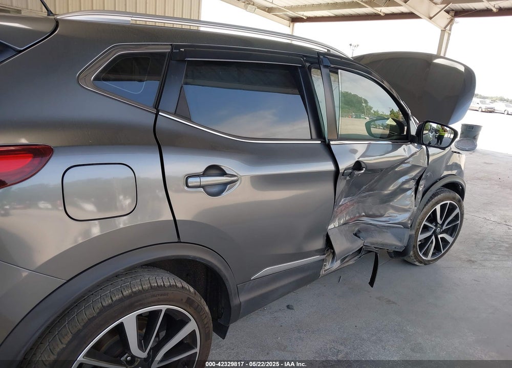 2017 NISSAN ROGUE SPORT SL VIN: JN1BJ1CP3HW004334