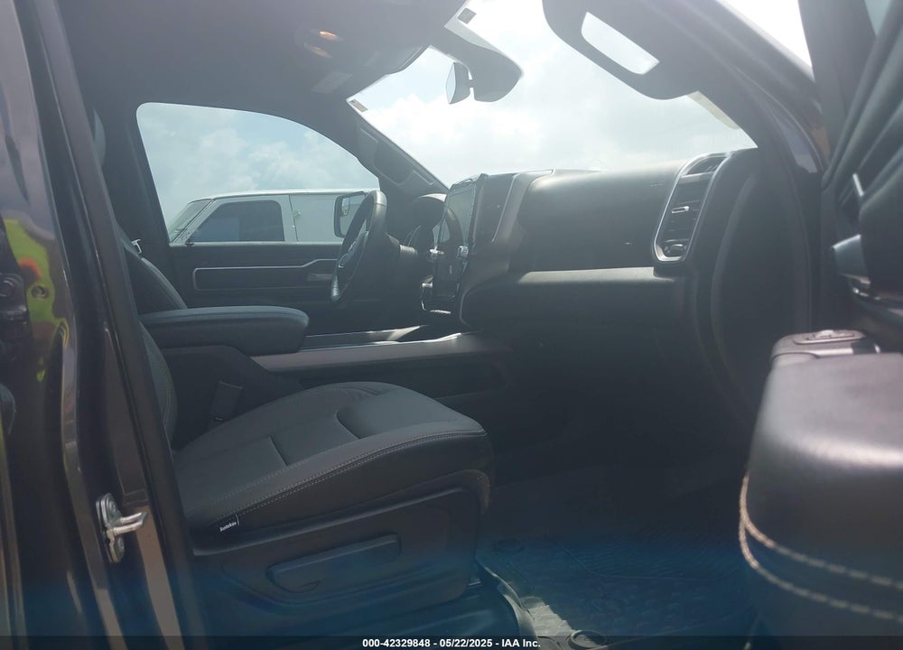 2024 RAM 1500 VIN: 1C6SRFFT5RN184572