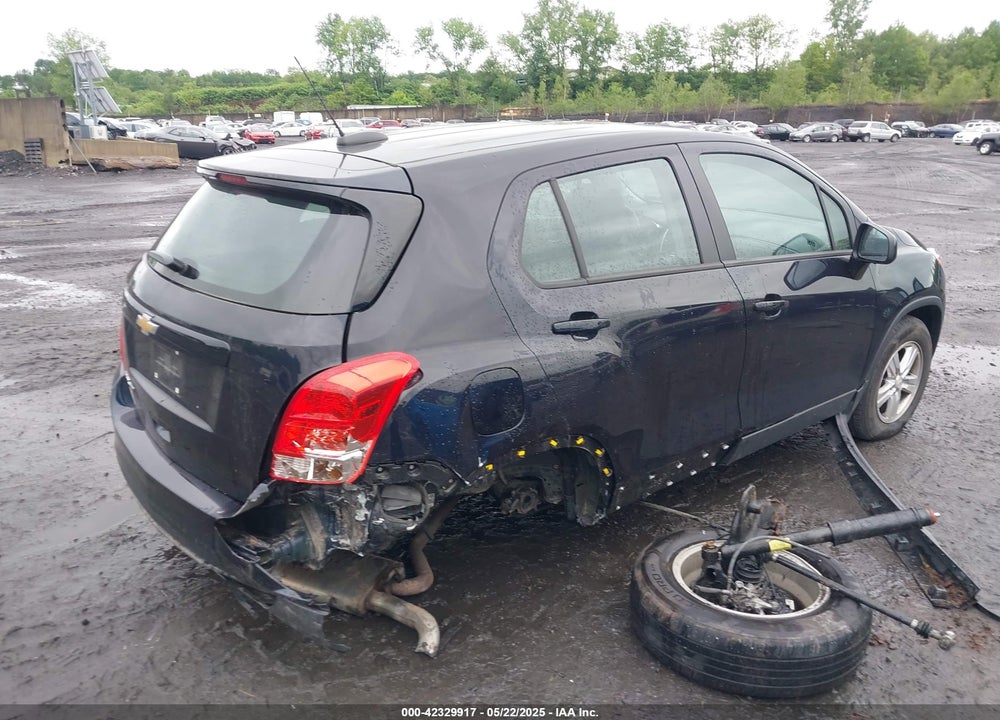 2021 CHEVROLET TRAX AWD LS VIN: KL7CJNSB1MB354137