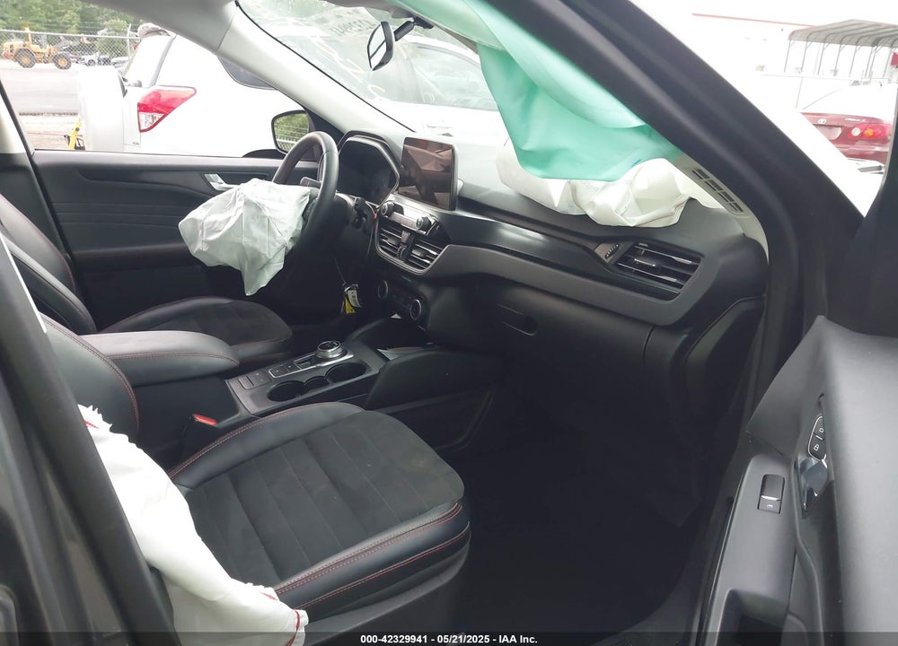 2022 FORD ESCAPE VIN: 1FMCU9H99NUB98422