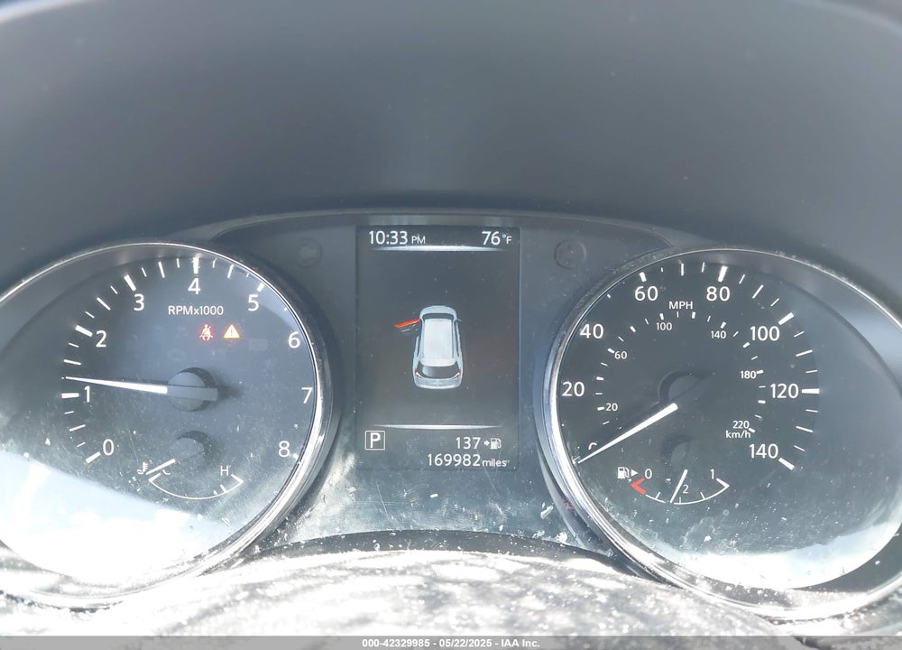 2017 NISSAN ROGUE VIN: KNMAT2MV0HP534793