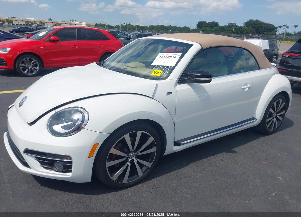 2015 VOLKSWAGEN BEETLE VIN: 3VW7T7AT9FM818482