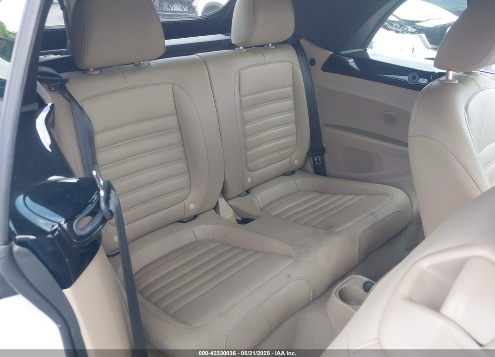2015 VOLKSWAGEN BEETLE VIN: 3VW7T7AT9FM818482