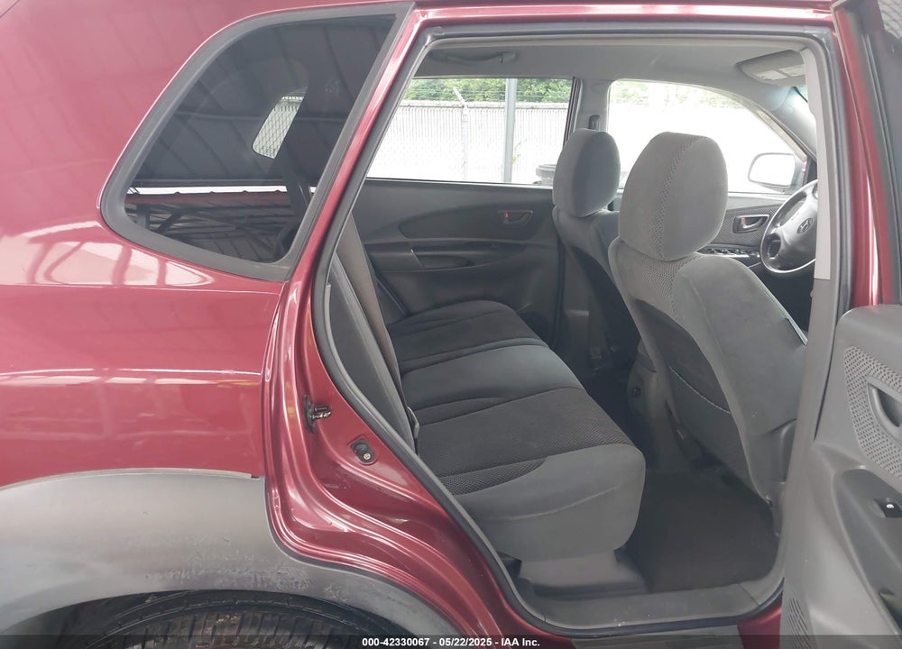 2006 HYUNDAI TUCSON GLS/LIMITED VIN: KM8JN72D66U370199
