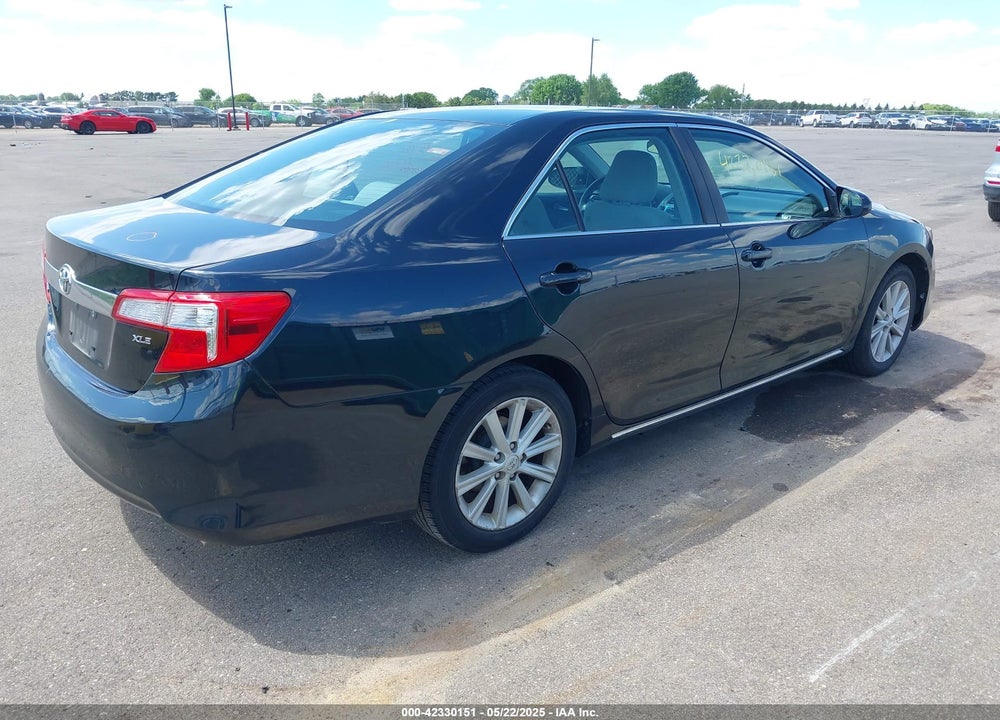 2014 TOYOTA CAMRY XLE VIN: 4T4BF1FK2ER351452
