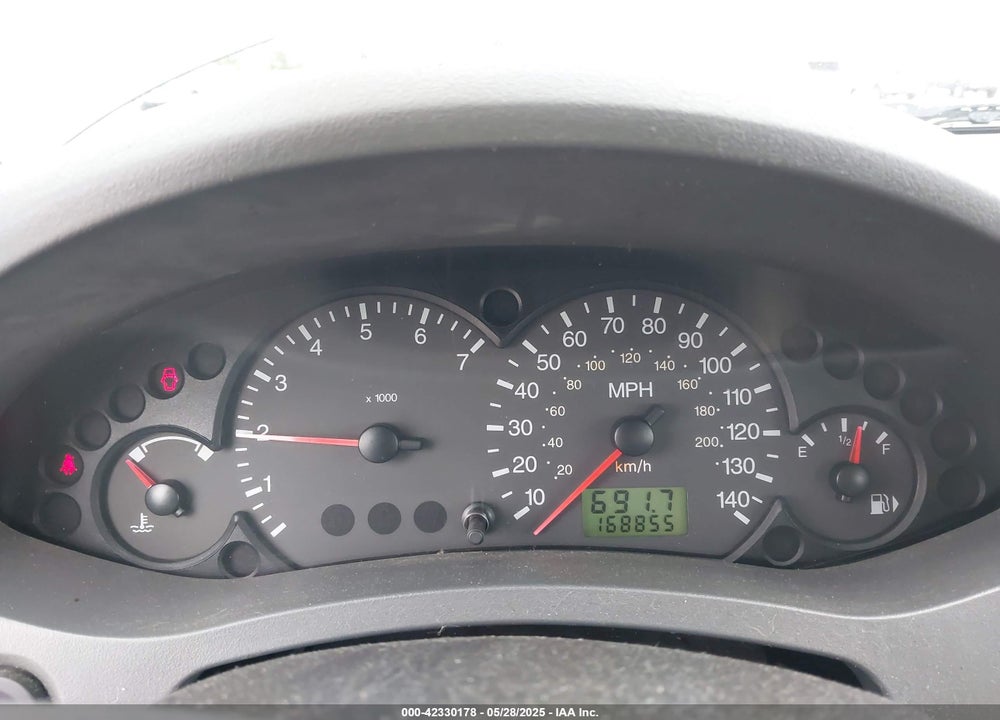 2005 FORD FOCUS ZX4 VIN: 1FAFP34N95W312583