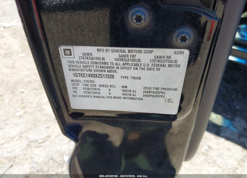 1999 GMC SIERRA 1500 VIN: 1GTEC14V9XZ517229