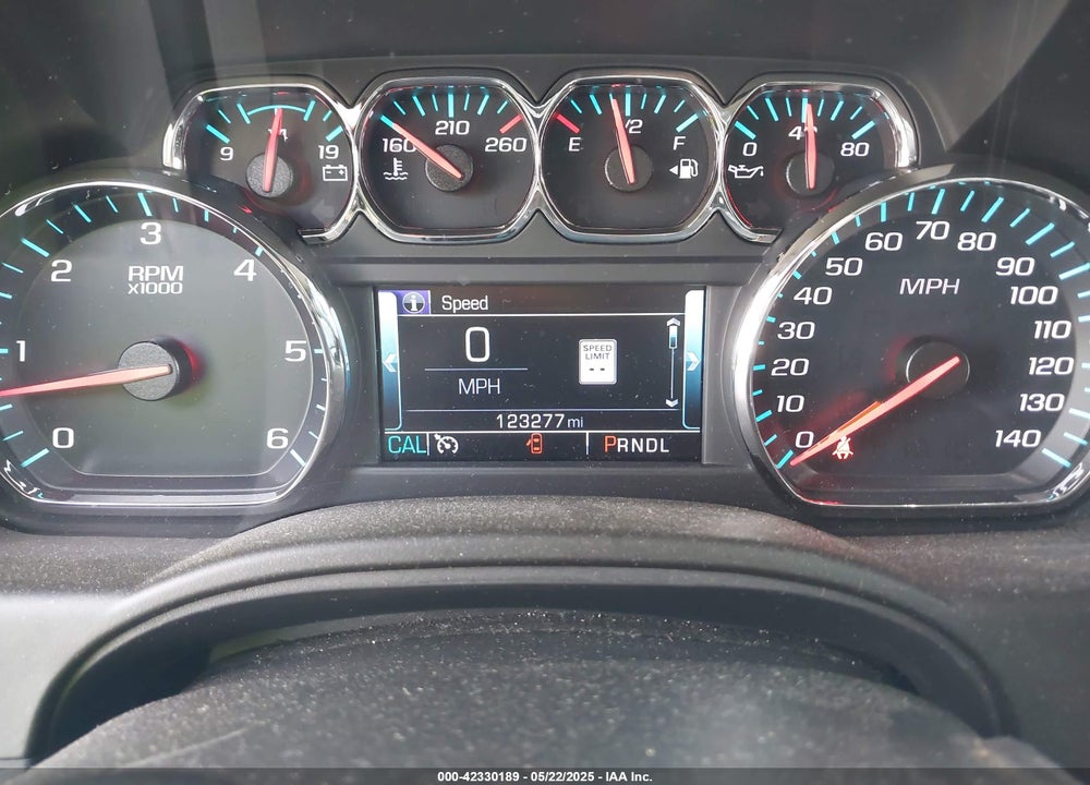 2019 CHEVROLET SUBURBAN VIN: 1GNSKHKC7KR178227