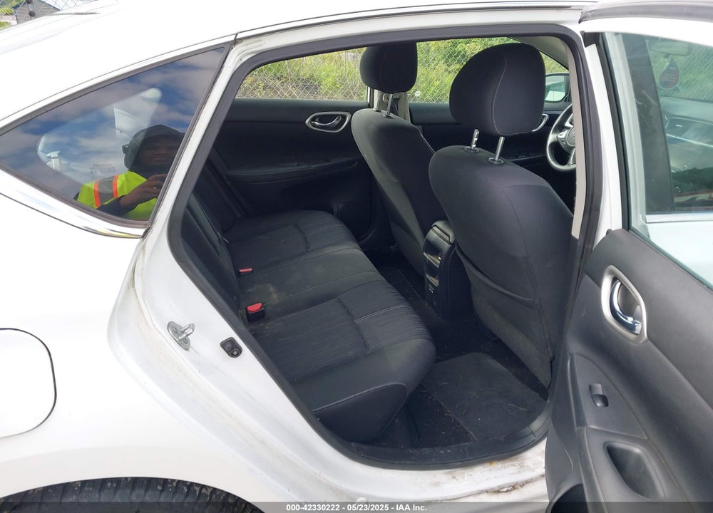 2017 NISSAN SENTRA VIN: 3N1AB7AP2HY291852