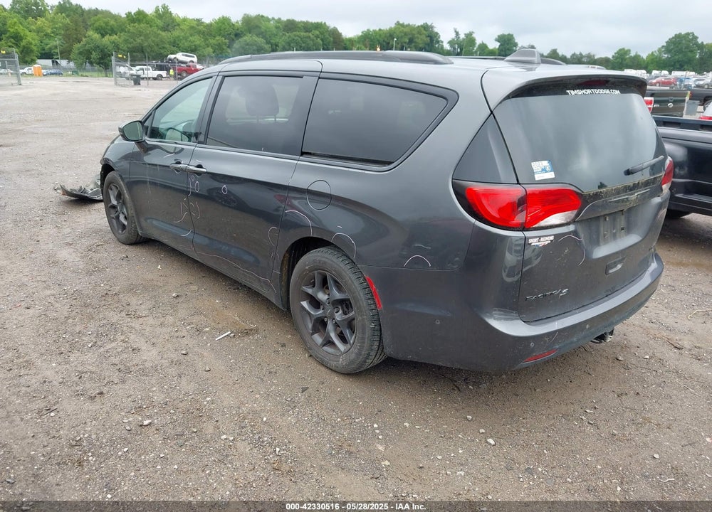 2018 CHRYSLER PACIFICA LIMITED VIN: 2C4RC1GG4JR295389