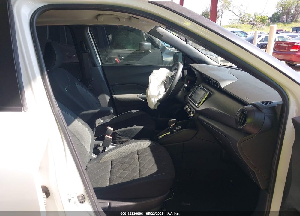 2020 NISSAN KICKS S XTRONIC CVT VIN: 3N1CP5BV1LL555516