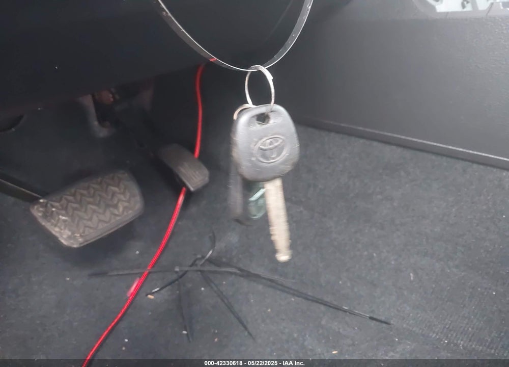 2016 TOYOTA TUNDRA VIN: 5TFAW5F15GX533902