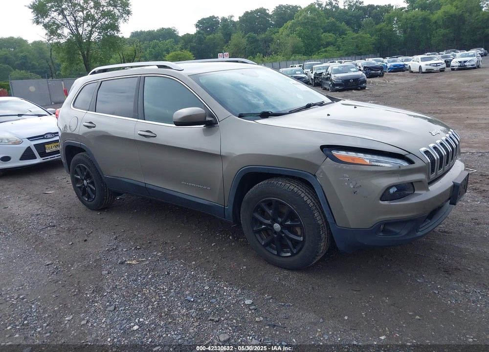 2017 JEEP CHEROKEE LATITUDE 4X4 VIN: 1C4PJMCB7HW588486