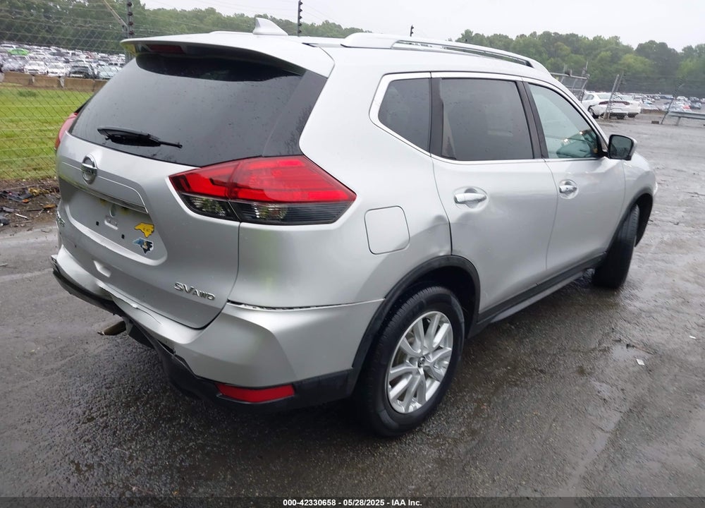 2017 NISSAN ROGUE VIN: KNMAT2MV5HP581513