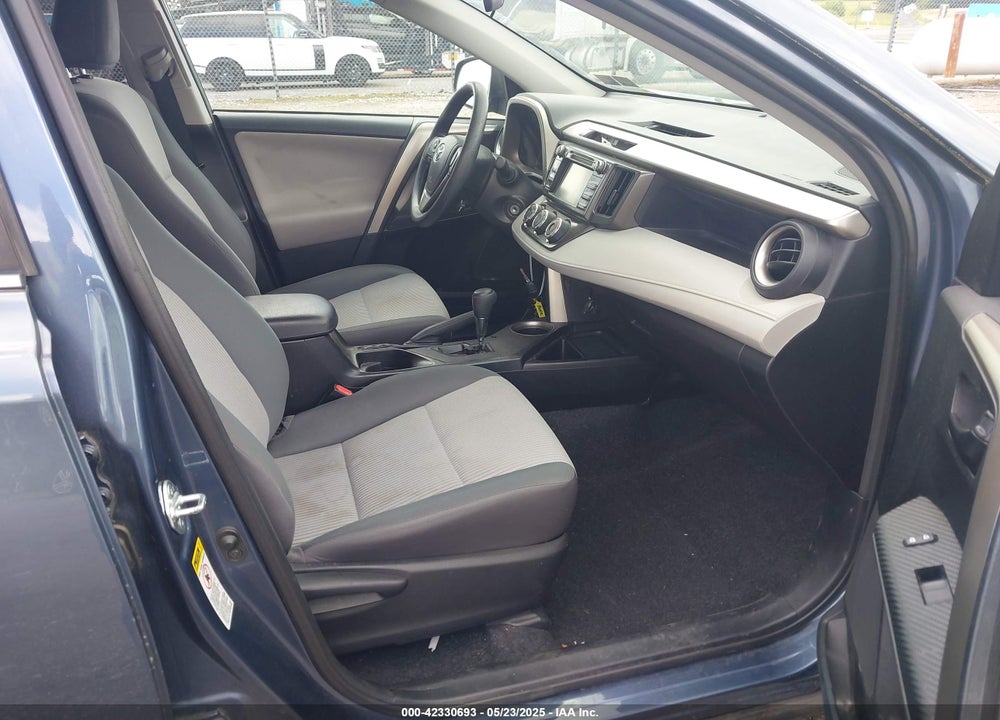 2014 TOYOTA RAV4 LE VIN: 2T3BFREV1EW147043