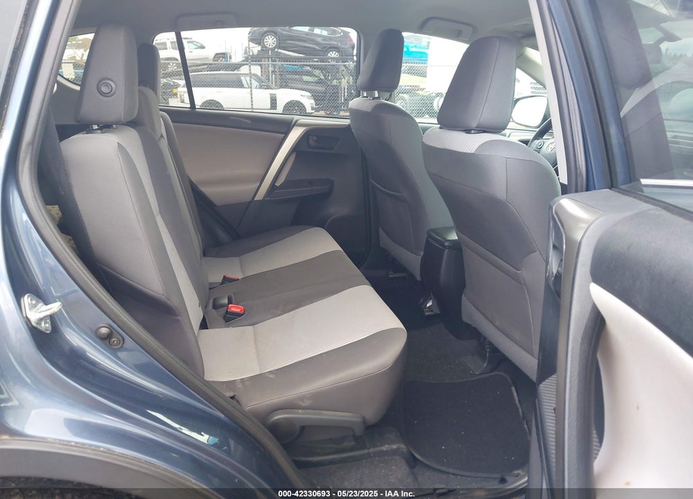 2014 TOYOTA RAV4 LE VIN: 2T3BFREV1EW147043
