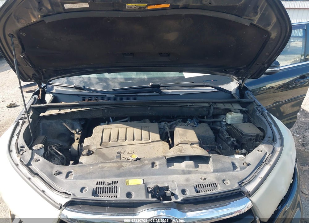 2015 TOYOTA HIGHLANDER VIN: 5TDDKRFH0FS108685