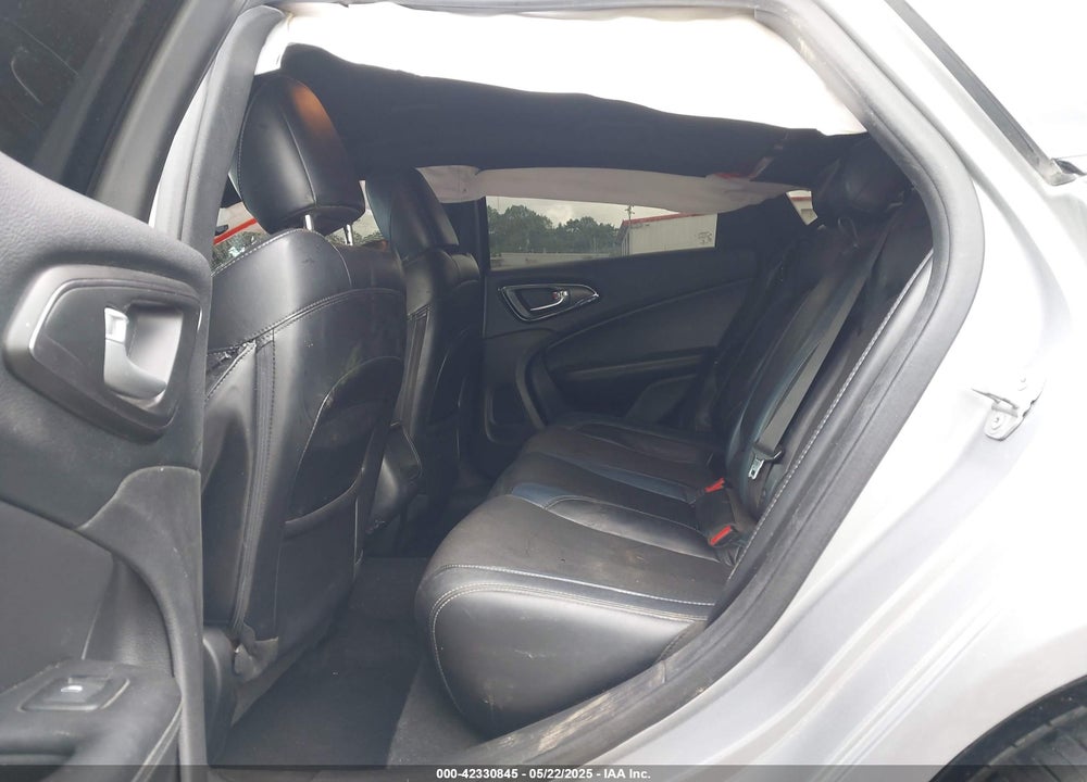 2016 CHRYSLER 200 S VIN: 1C3CCCBB2GN125376