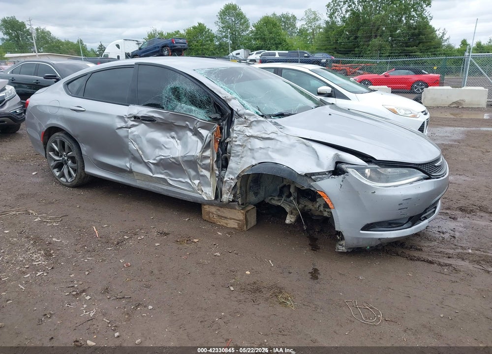 2016 CHRYSLER 200 S VIN: 1C3CCCBB2GN125376