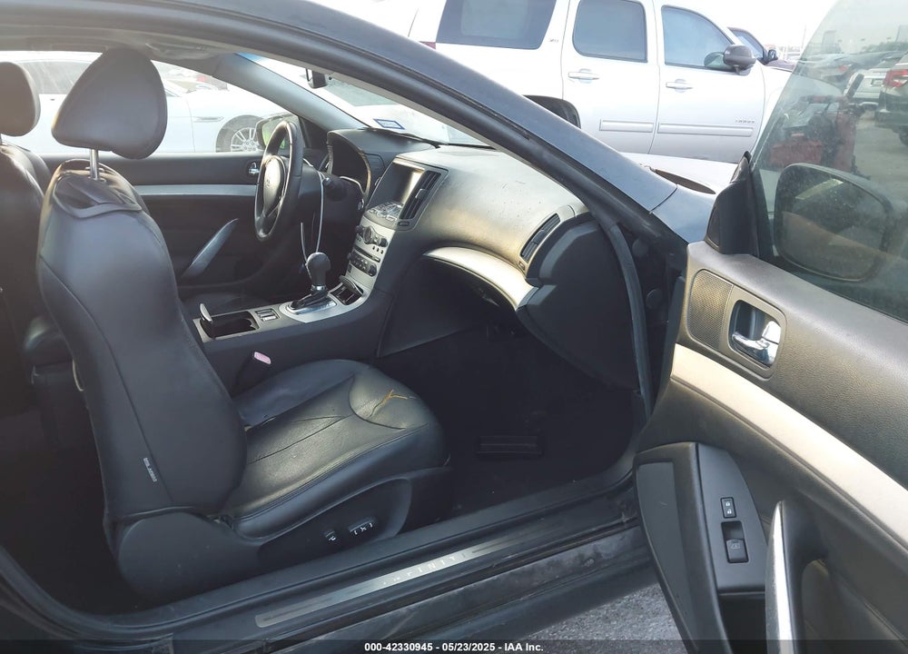 2008 INFINITI G37 VIN: JNKCV64E18M127995