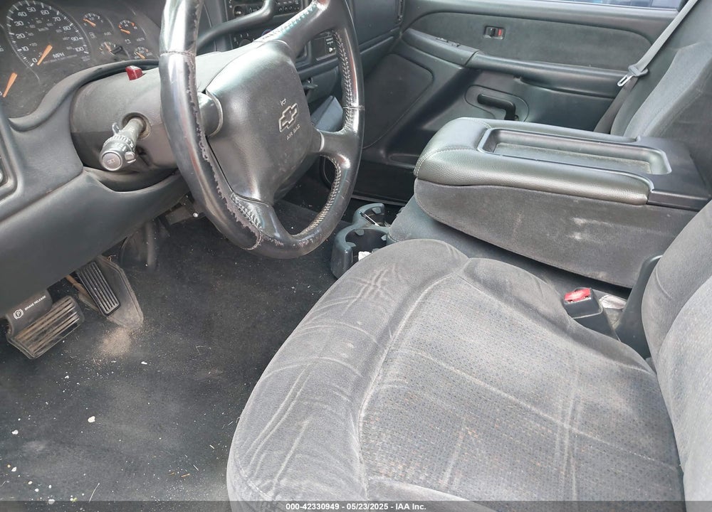 2002 CHEVROLET SILVERADO 1500 LS VIN: 1GCEK19T22E236500