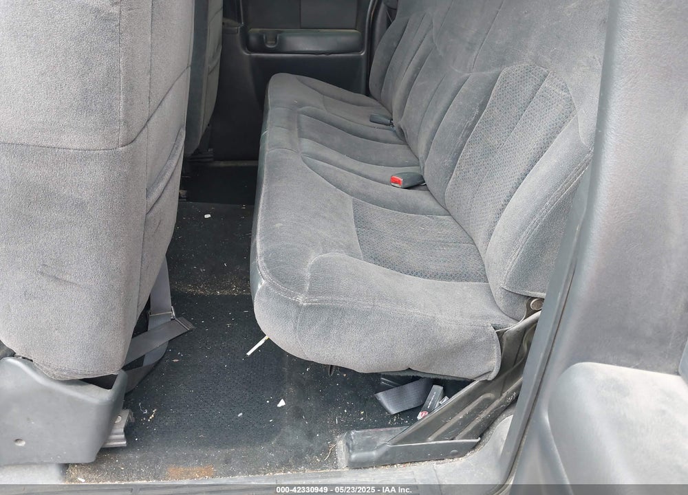 2002 CHEVROLET SILVERADO 1500 LS VIN: 1GCEK19T22E236500