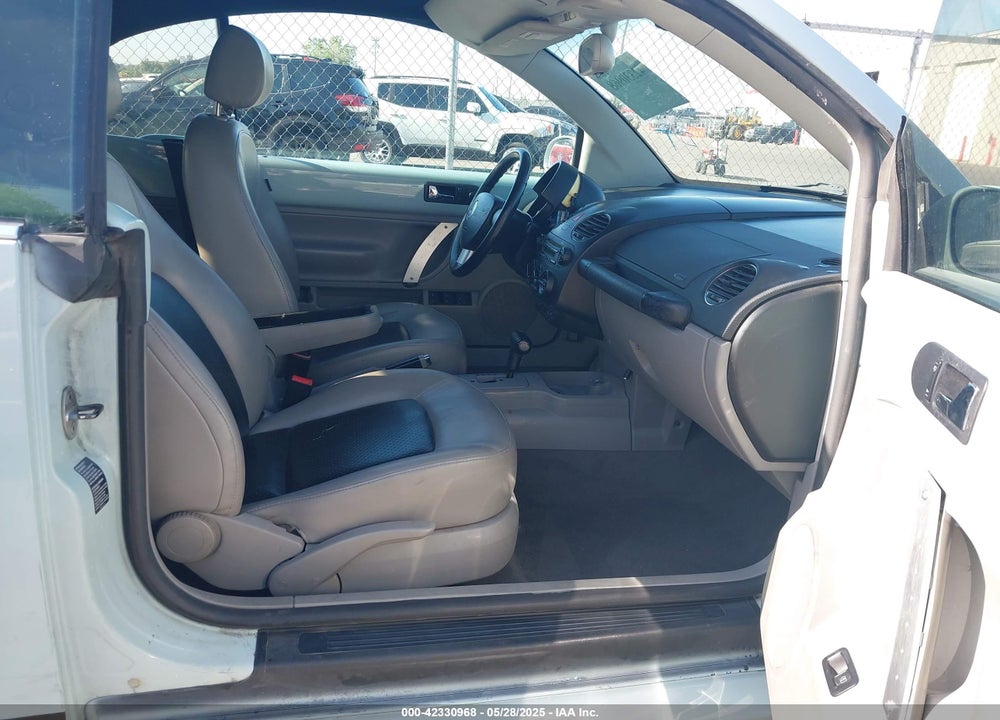 2006 VOLKSWAGEN BEETLE VIN: 3VWSF31YX6M323407