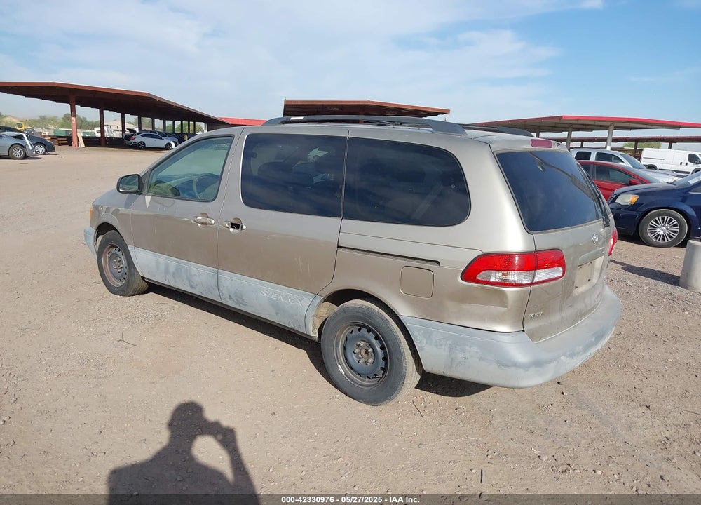 2002 TOYOTA SIENNA LE/XLE VIN: 4T3ZF13CX2U418999
