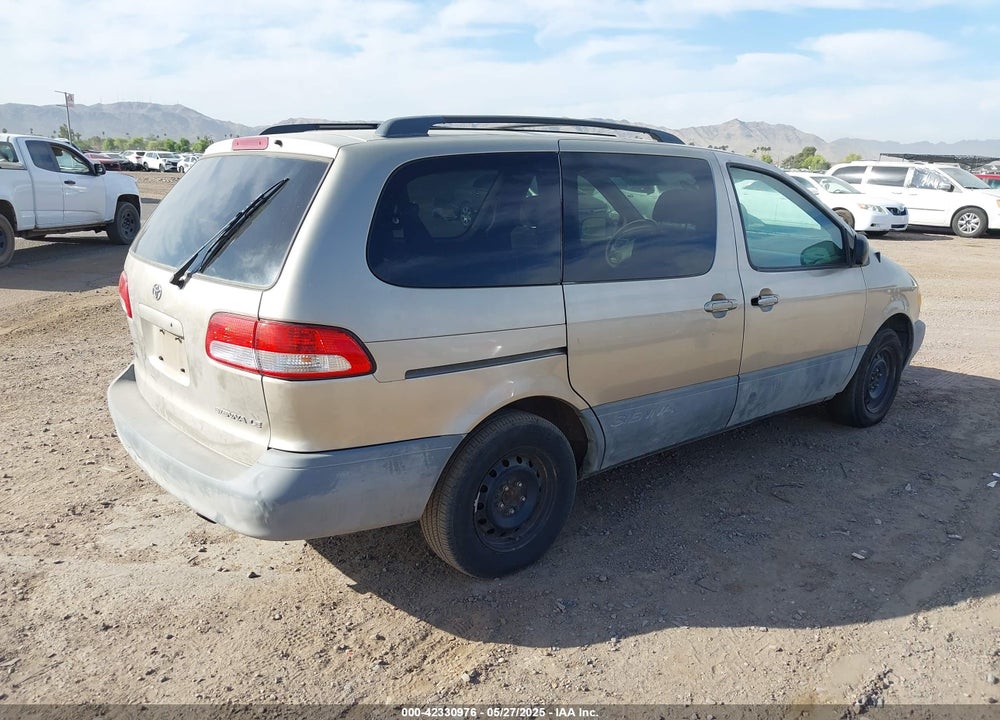 2002 TOYOTA SIENNA LE/XLE VIN: 4T3ZF13CX2U418999