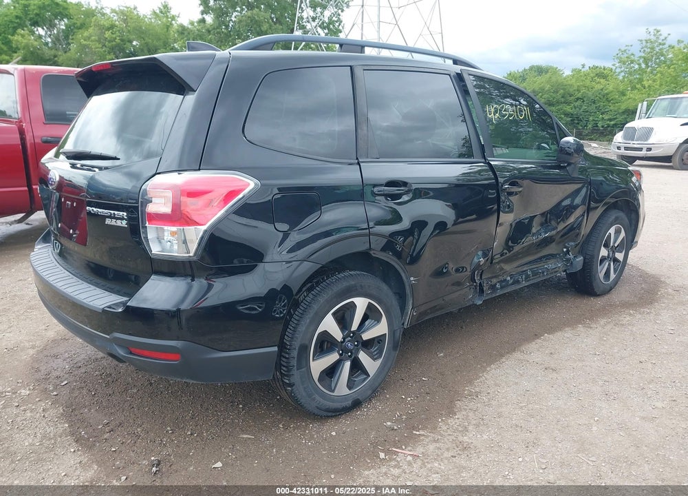 2017 SUBARU FORESTER VIN: JF2SJAEC6HH543964