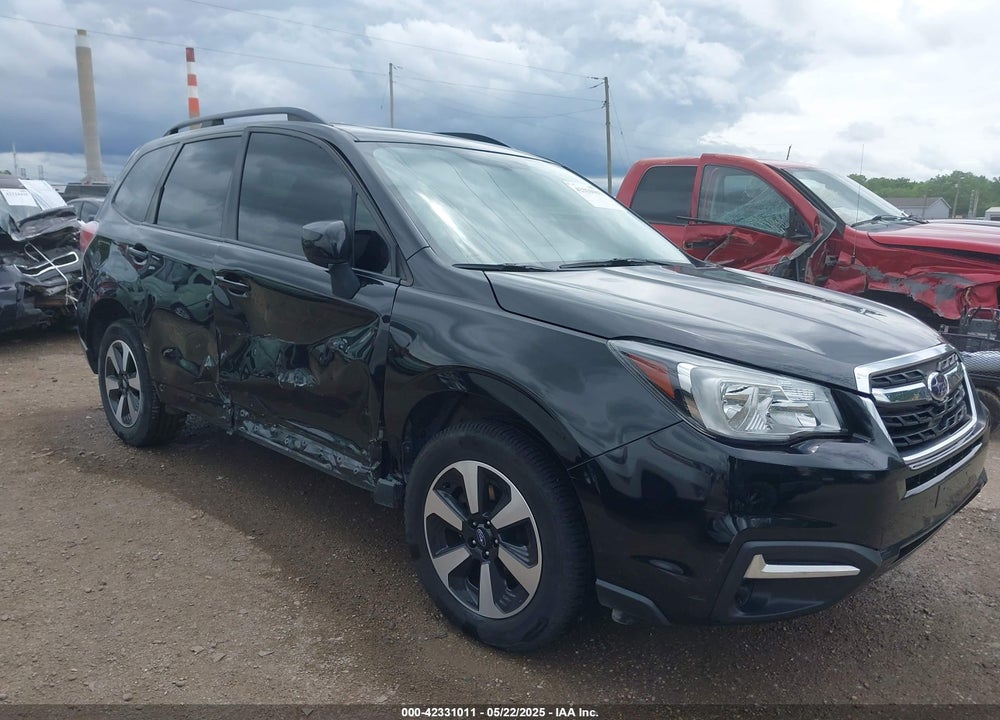 2017 SUBARU FORESTER VIN: JF2SJAEC6HH543964