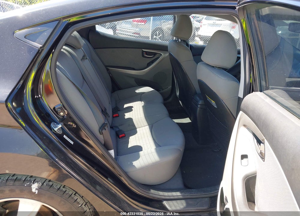 2011 HYUNDAI ELANTRA VIN: KMHDH4AE9BU151132