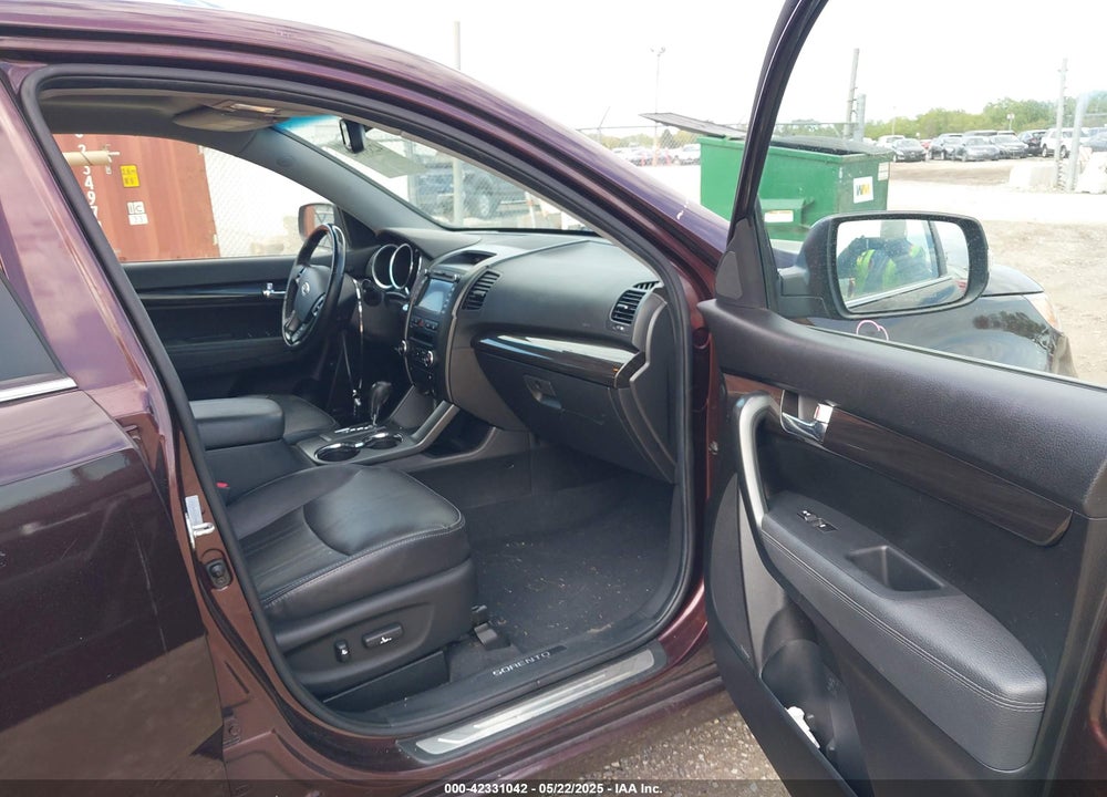 2012 KIA SORENTO VIN: 5XYKWDA2XCG244302