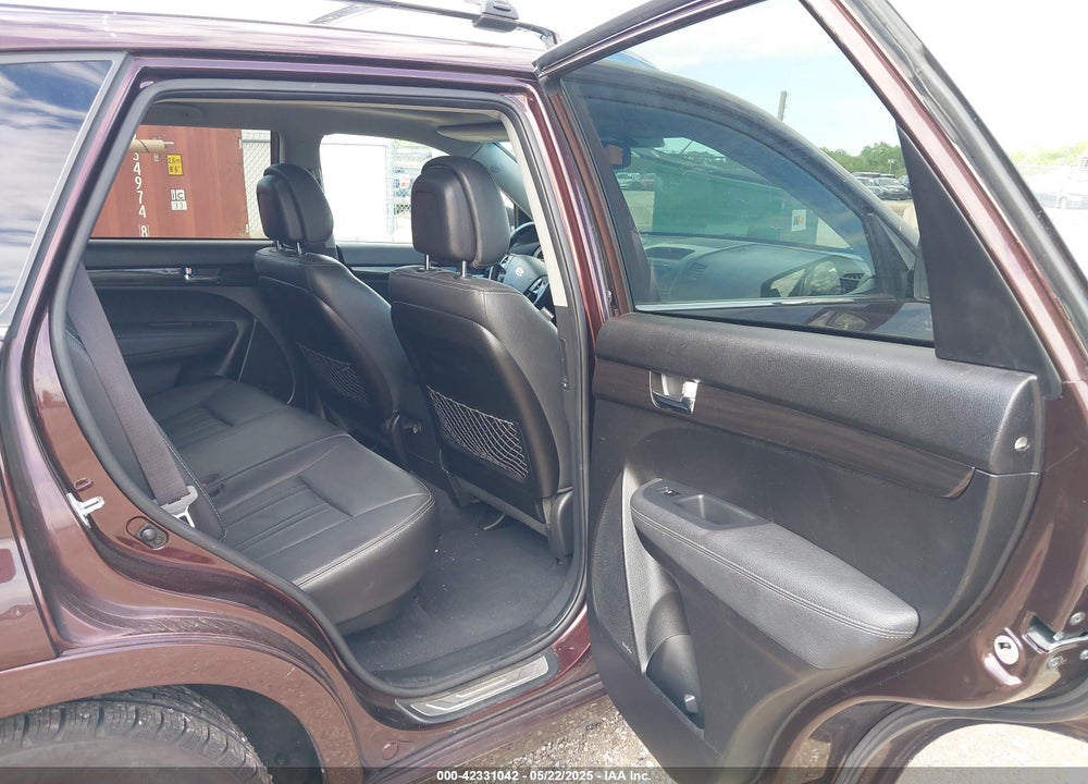 2012 KIA SORENTO VIN: 5XYKWDA2XCG244302