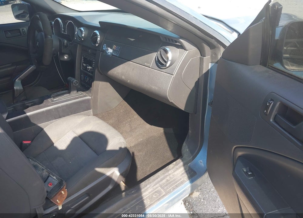 2005 FORD MUSTANG V6 DELUXE/V6 PREMIUM VIN: 1ZVFT80N155168894