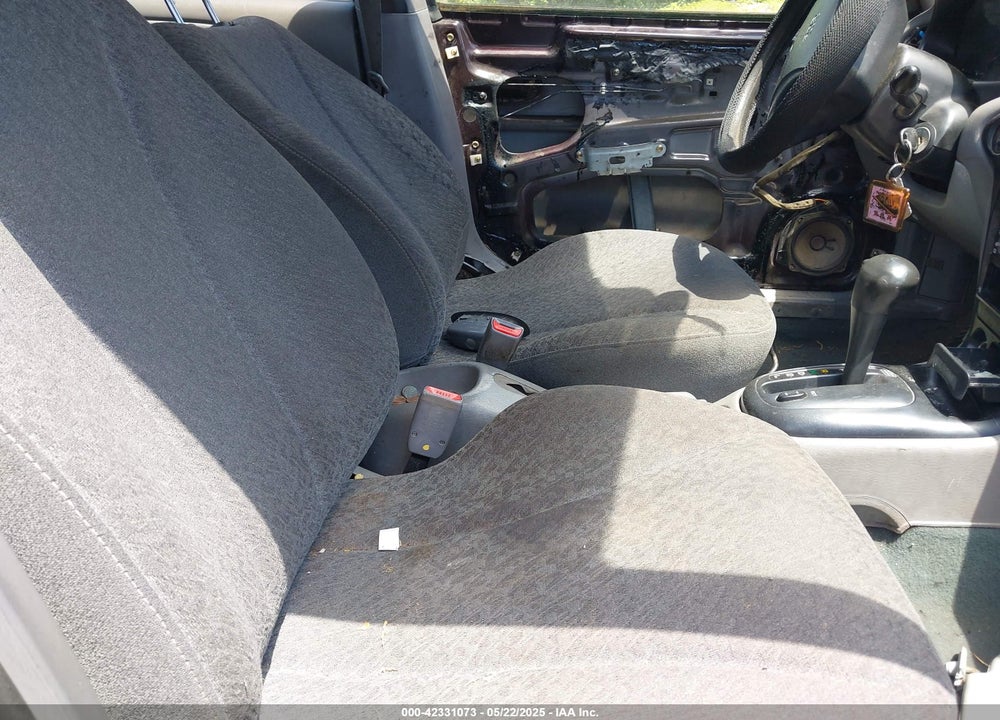 1999 HYUNDAI ELANTRA VIN: KMHJF25F1XU806648