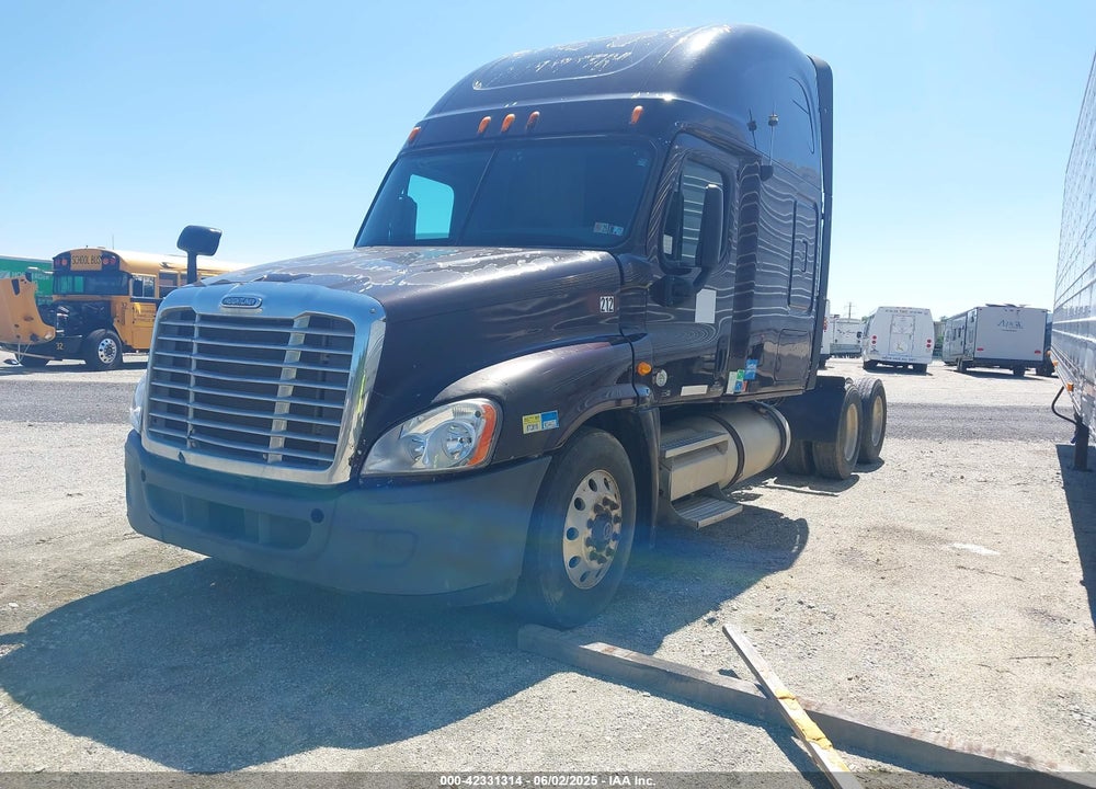 2011 FREIGHTLINER CASCADIA 125 --- VIN: 1FUJGLDR1BSAR4354